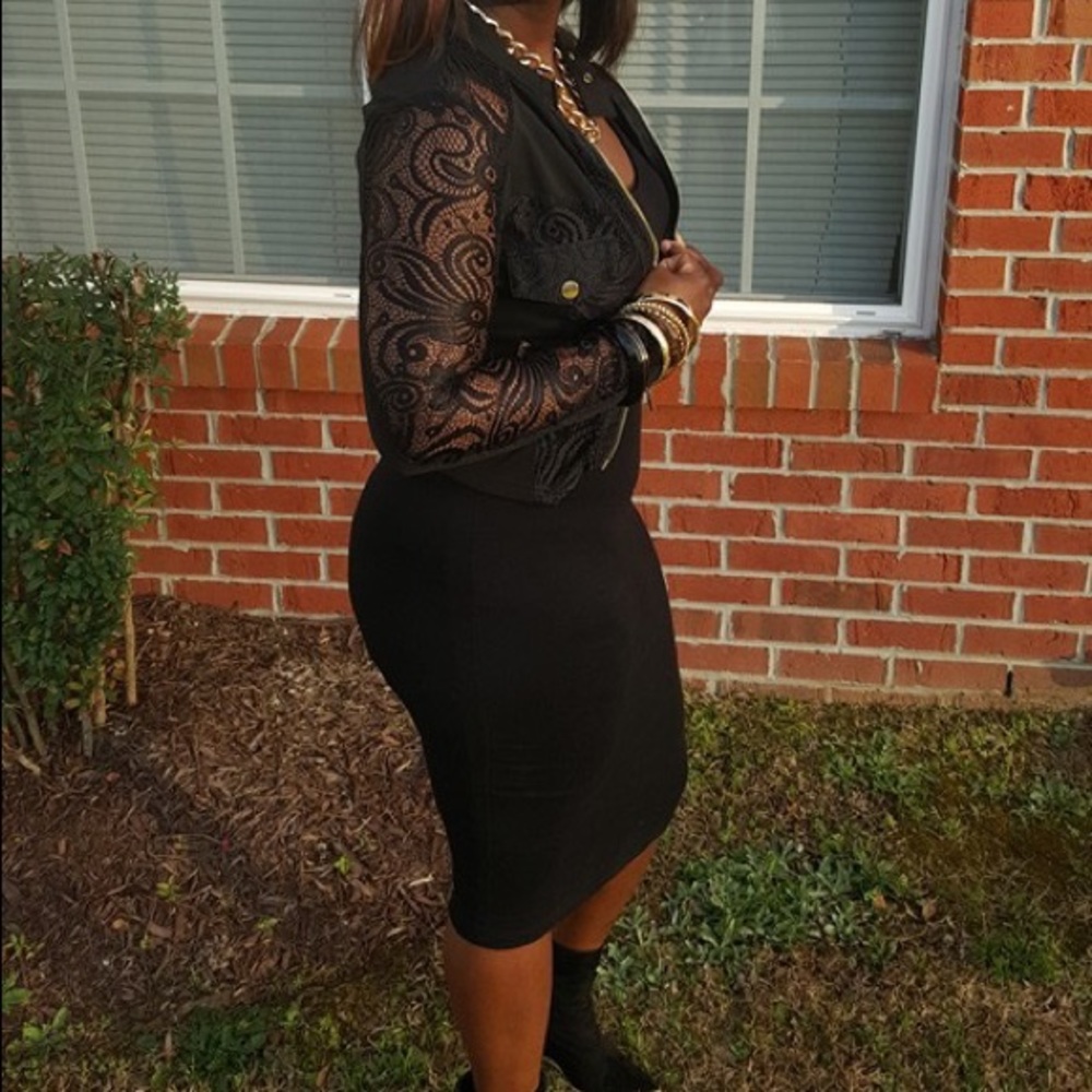Lace Blazer - Picture 2 of 6